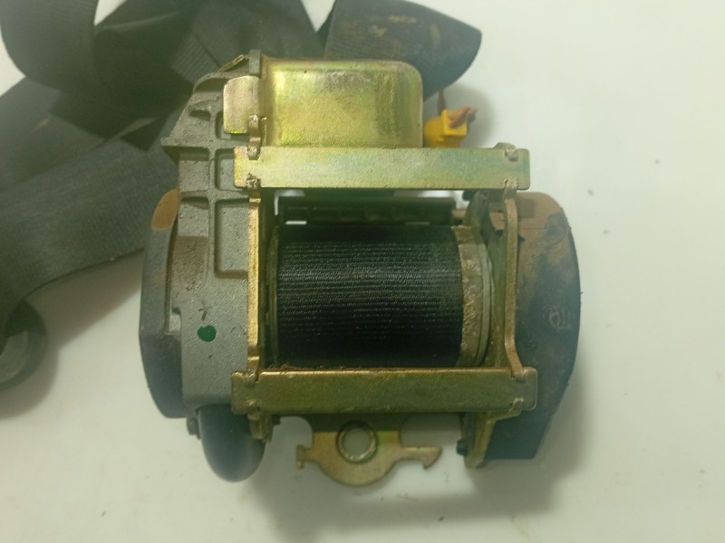 Recambio de cinturon seguridad delantero derecho para peugeot 206 berlina referencia OEM IAM 8973WL  