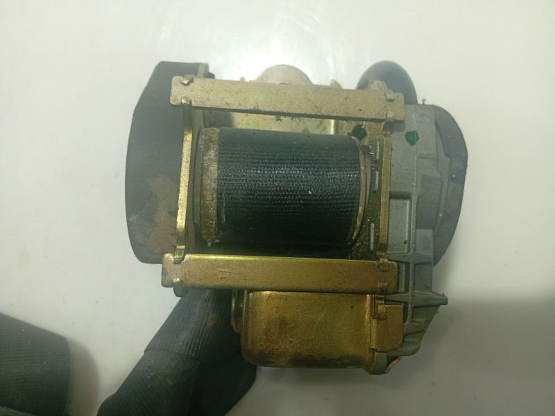 Recambio de cinturon seguridad delantero izquierdo para peugeot 206 berlina referencia OEM IAM 8973WK  