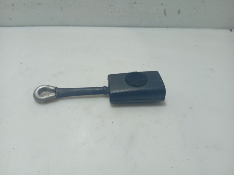 Recambio de anclaje cinturon delantero derecho para lancia lybra berlina referencia OEM IAM 184022651  