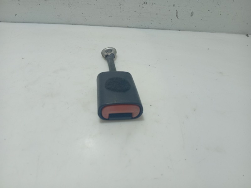 Recambio de anclaje cinturon delantero derecho para lancia lybra berlina referencia OEM IAM 184022651  