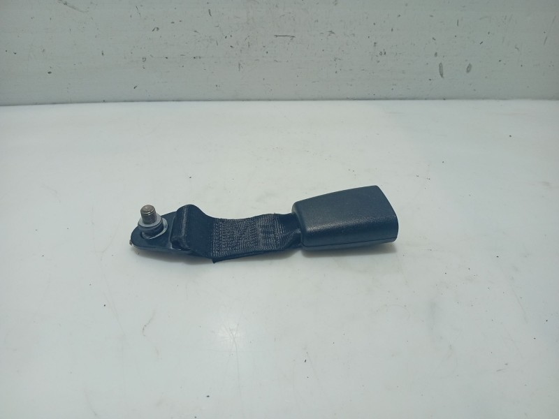 Recambio de anclaje cinturotrasero central para lancia lybra berlina referencia OEM IAM 735269007  