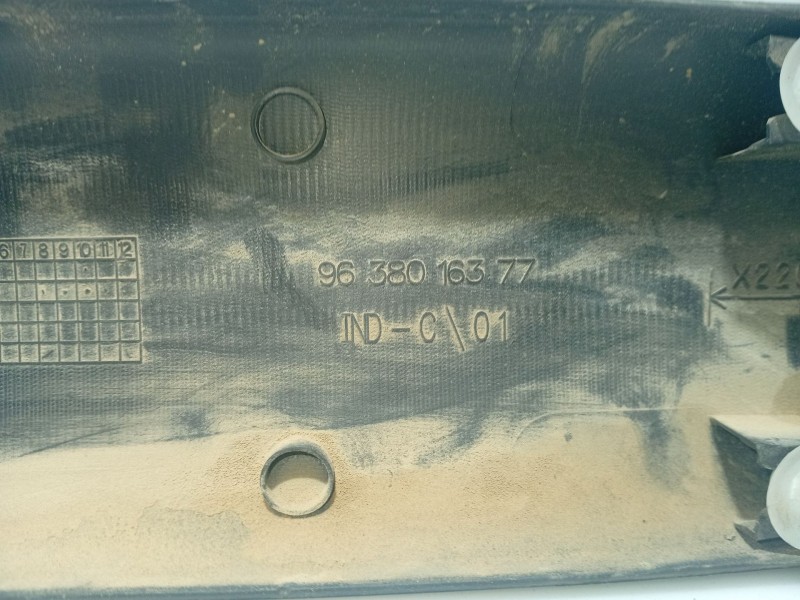 Recambio de moldura para citroën xsara picasso (n68) 1.6 hdi referencia OEM IAM 9638016377  