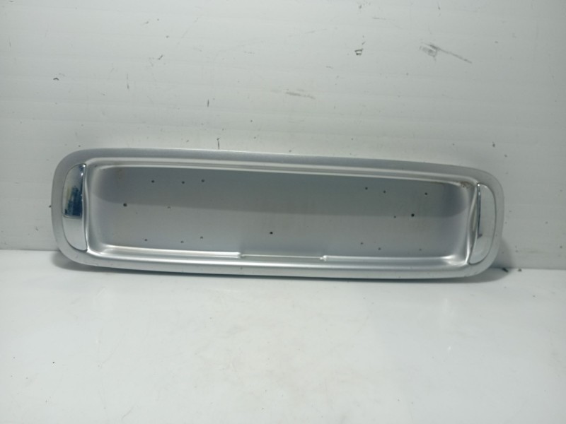 Recambio de moldura para lancia lybra berlina referencia OEM IAM 735254905  