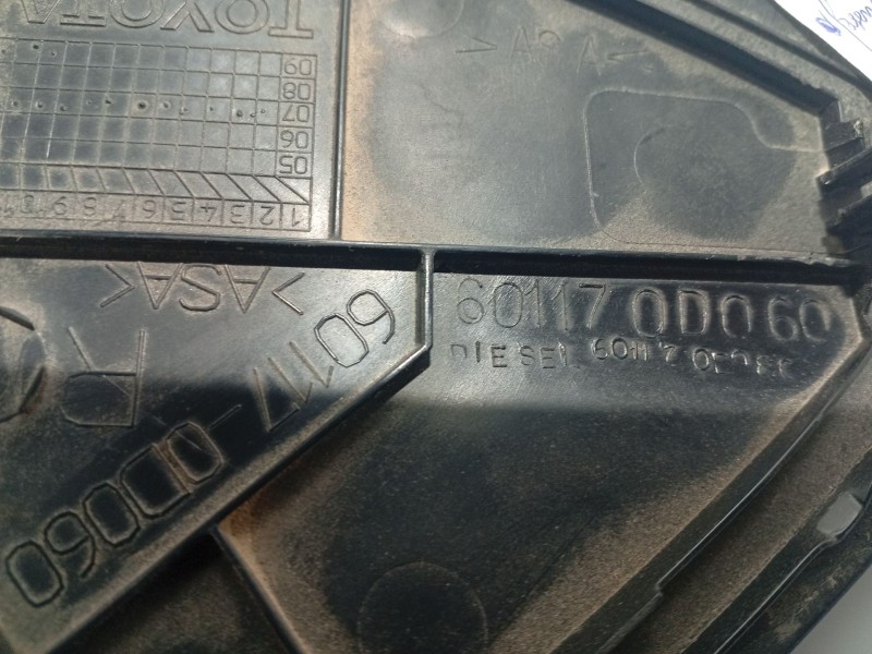 Recambio de moldura para toyota yaris (ksp9/scp9/nlp9) referencia OEM IAM   