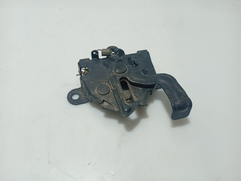 Recambio de cerradura capot para toyota yaris (ksp9/scp9/nlp9) referencia OEM IAM 535100D120  