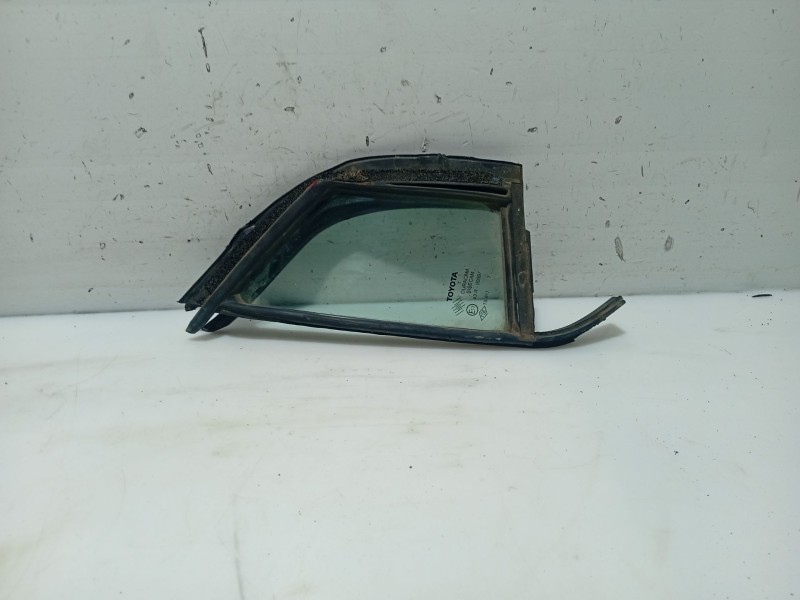 Recambio de luna custodia delantera derecha para toyota yaris (ksp9/scp9/nlp9) referencia OEM IAM 682150D010  