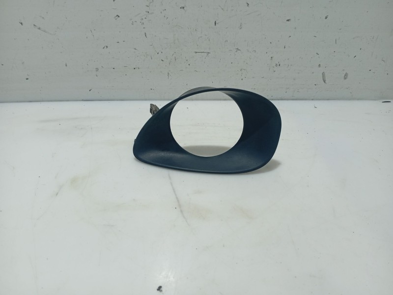 Recambio de moldura para toyota yaris (ksp9/scp9/nlp9) referencia OEM IAM 314620D030  