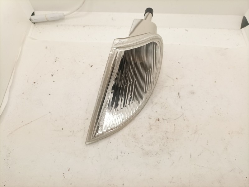 Recambio de piloto delantero izquierdo para citroën saxo 1.1 sx referencia OEM IAM 630359 14222561 