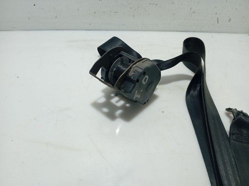 Recambio de cinturon seguridad trasero derecho para toyota yaris (ksp9/scp9/nlp9) referencia OEM IAM 733600D090C0  