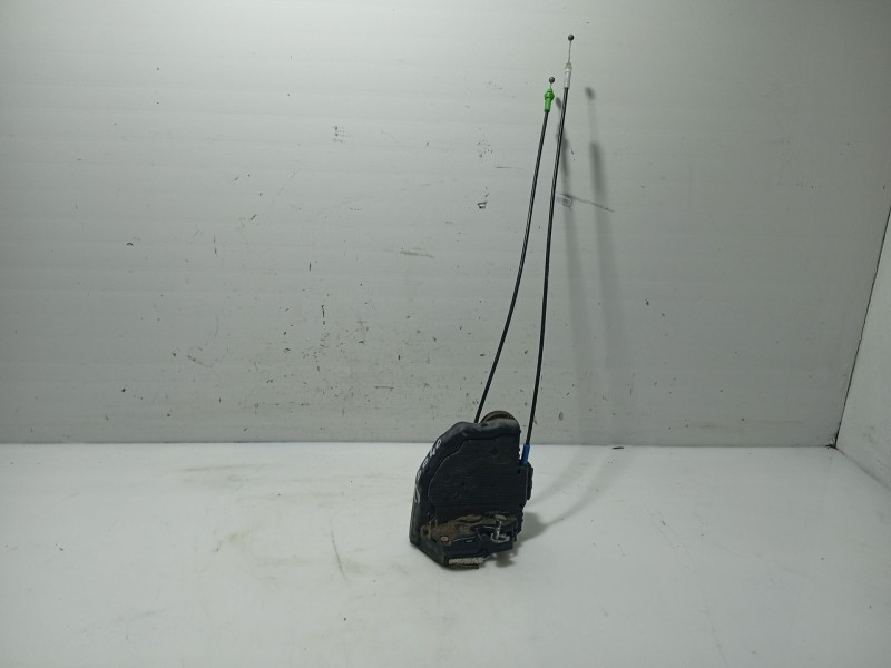 Recambio de cerradura puerta delantera derecha para toyota yaris (ksp9/scp9/nlp9) referencia OEM IAM 690300D140  