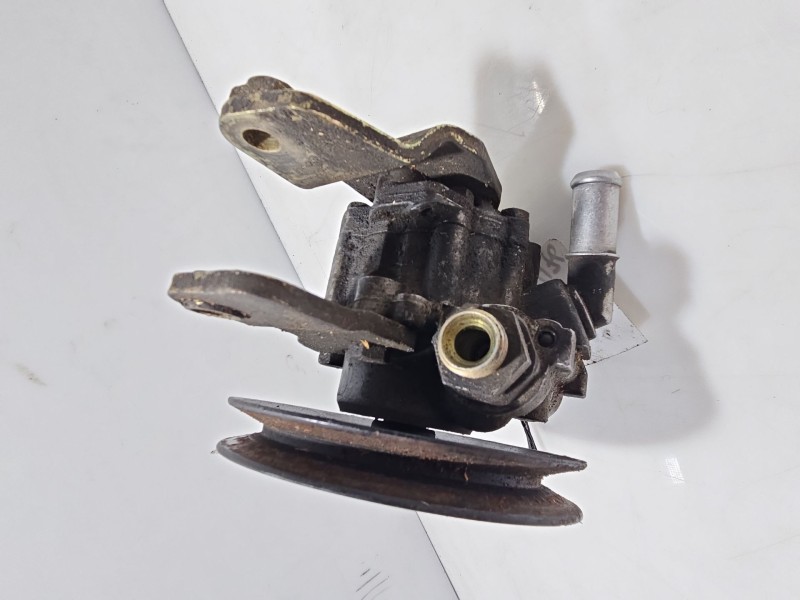 Recambio de bomba servodireccion para nissan cabstar e bd30 referencia OEM IAM 7691332118  