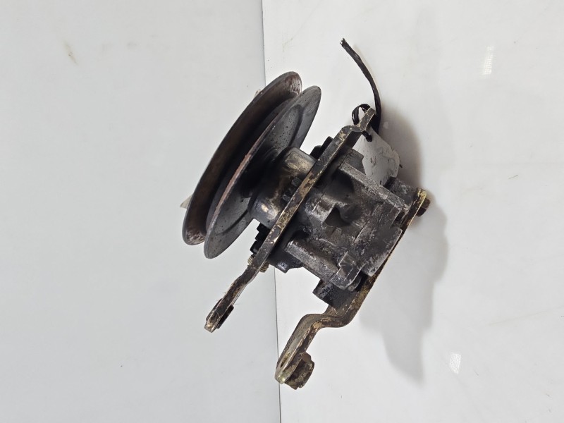 Recambio de bomba servodireccion para nissan cabstar e bd30 referencia OEM IAM 7691332118  