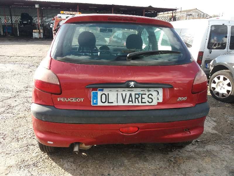 peugeot 206 berlina 1.4   |   0.98 - ... | 1998 | 75 cv / 55 kw del año 1998