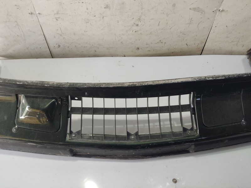 Recambio de paragolpes delantero para volvo serie 940 berlina/familiar 2.3 cat referencia OEM IAM 6846080  