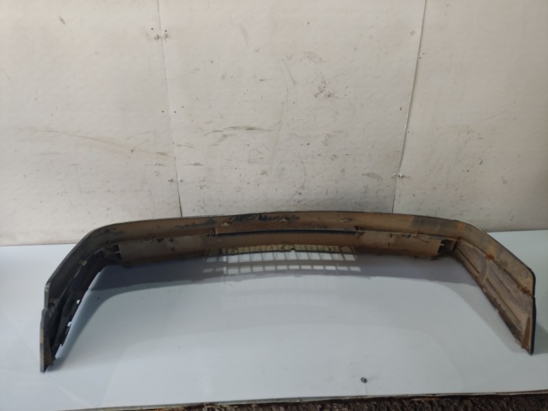 Recambio de paragolpes delantero para volvo serie 940 berlina/familiar 2.3 cat referencia OEM IAM 6846080  