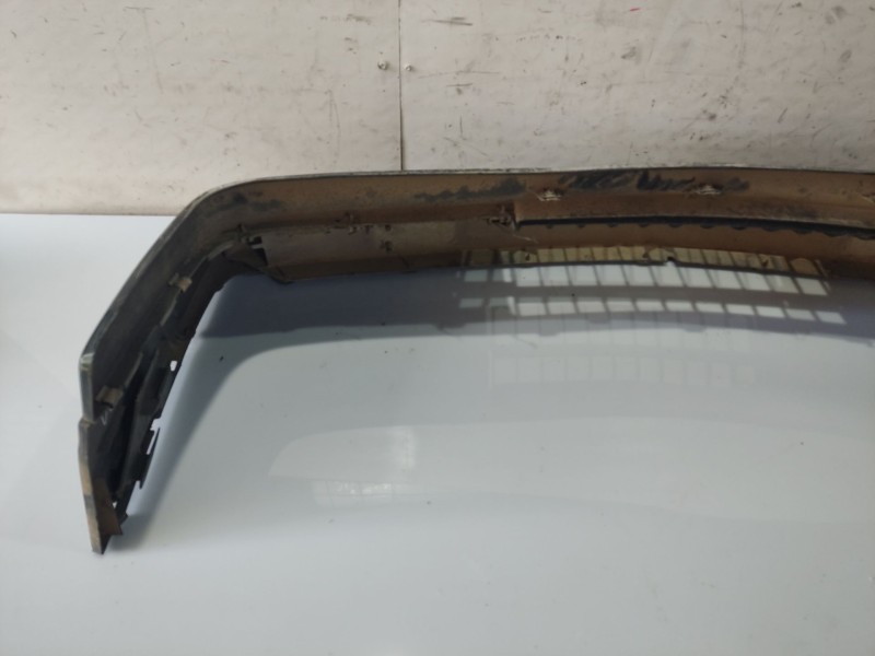 Recambio de paragolpes delantero para volvo serie 940 berlina/familiar 2.3 cat referencia OEM IAM 6846080  