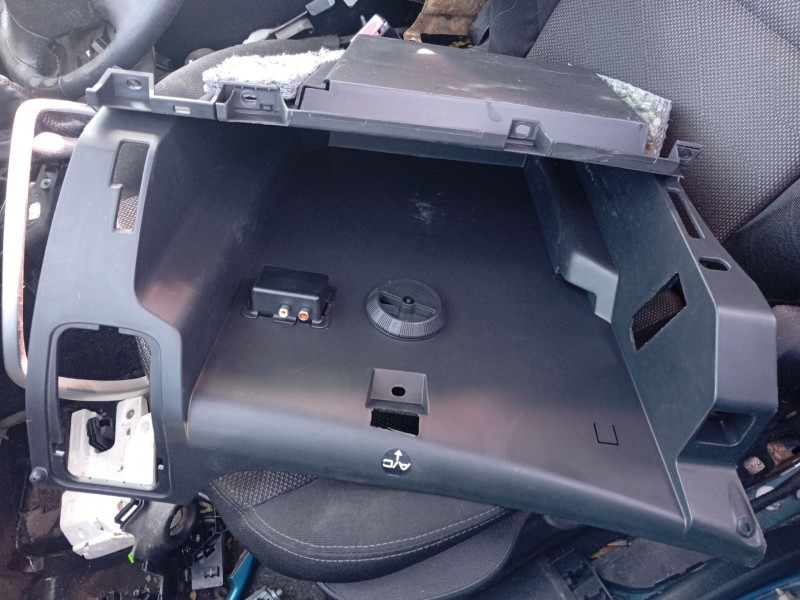 Recambio de guantera para peugeot 207/207+ (wa_, wc_) 1.4 16v referencia OEM IAM 8218Z5  