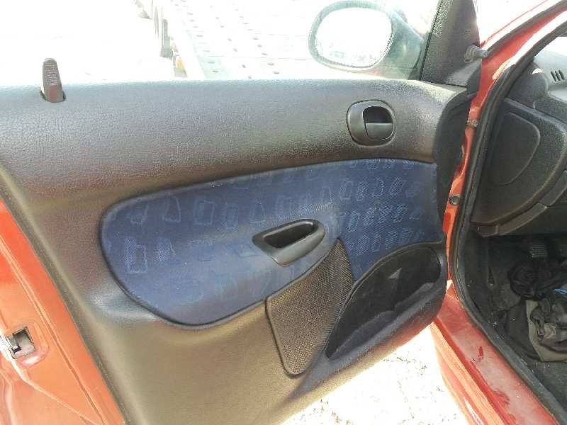 peugeot 206 berlina 1.4   |   0.98 - ... | 1998 | 75 cv / 55 kw del año 1998