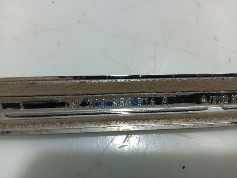 Recambio de moldura para volkswagen passat b6 (3c2) 1.9 tdi referencia OEM IAM 3C0853516A  