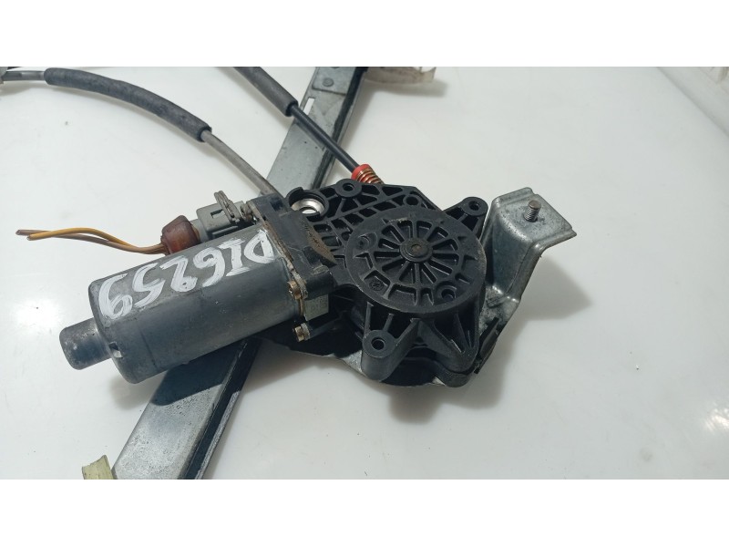 Recambio de elevalunas delantero izquierdo para citroën xsara (n1) 1.9 td referencia OEM IAM 9221H4  