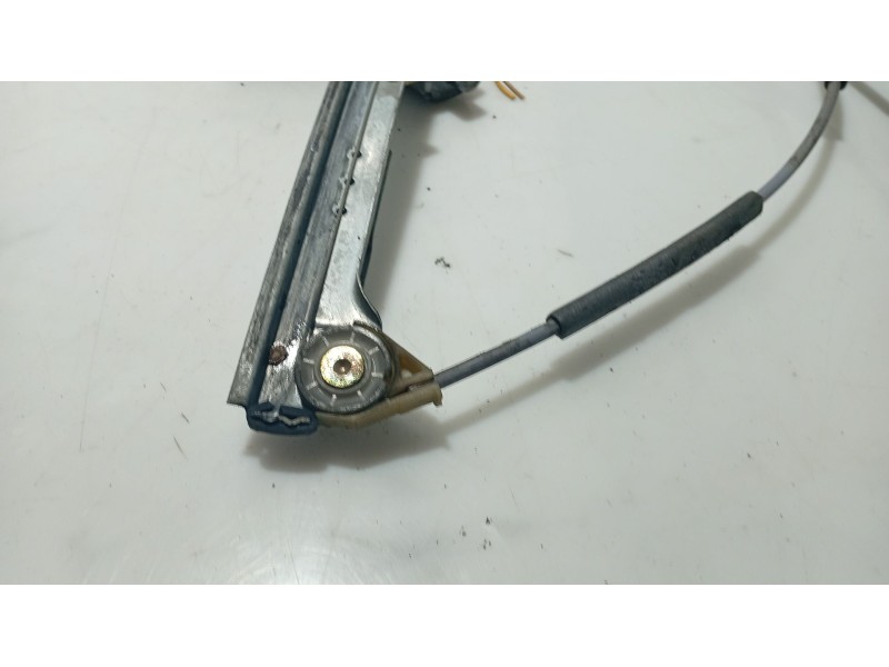 Recambio de elevalunas delantero izquierdo para citroën xsara (n1) 1.9 td referencia OEM IAM 9221H4  