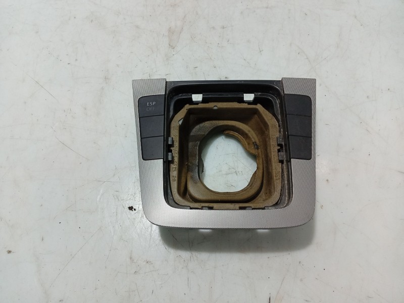 Recambio de moldura para volkswagen passat b6 (3c2) 2.0 tdi 16v referencia OEM IAM 33368368  