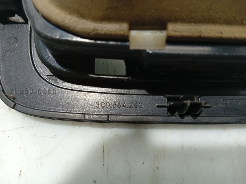 Recambio de moldura para volkswagen passat b6 (3c2) 2.0 tdi 16v referencia OEM IAM 33368368  