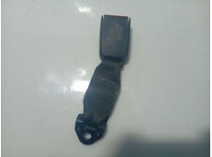 Recambio de anclaje cinturon trasero derecho para renault megane i coach (da0/1_) 1.4 16v (da0d, da1h, da0w, da10) referencia OE