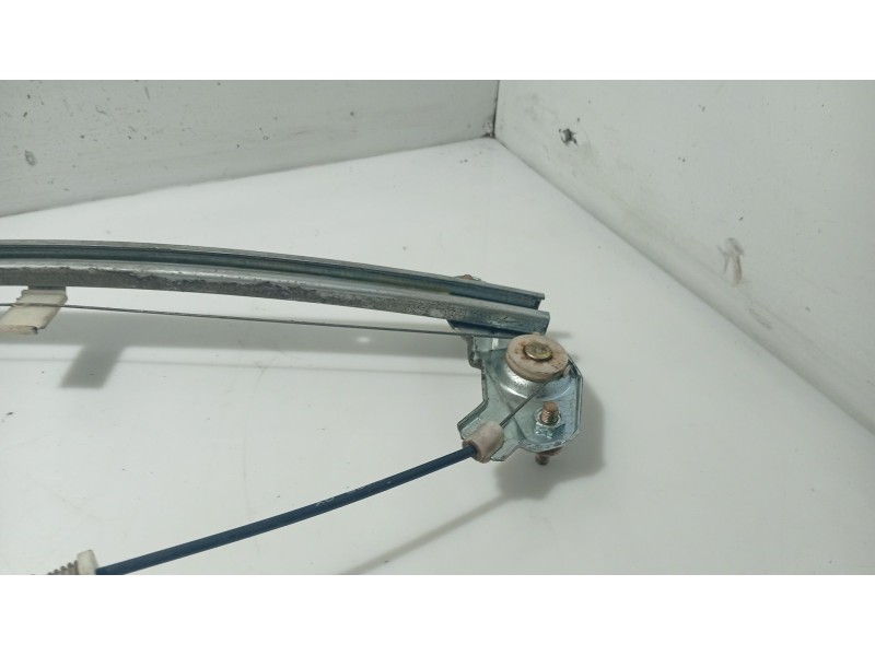 Recambio de elevalunas delantero izquierdo para hyundai xg 3.0 xg referencia OEM IAM 8245039000  