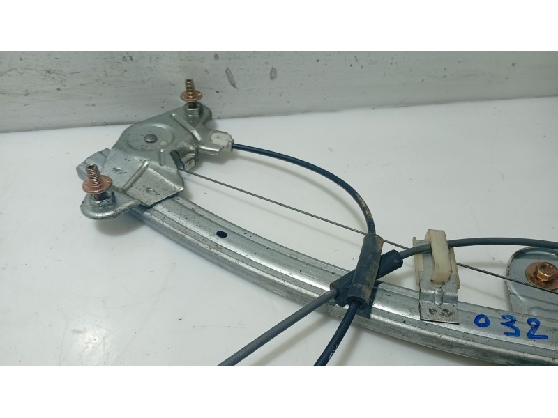 Recambio de elevalunas trasero izquierdo para hyundai xg 3.0 xg referencia OEM IAM 8340339000  