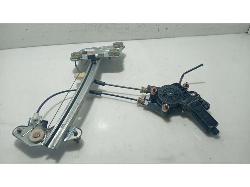 Recambio de elevalunas trasero derecho para hyundai xg 3.0 xg referencia OEM IAM F00S1A2133  