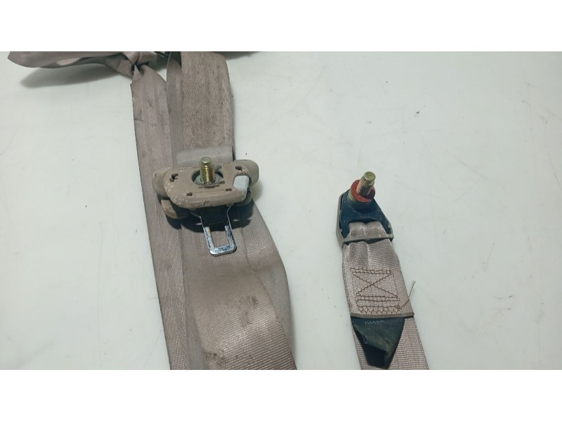 Recambio de cinturon seguridad delantero derecho para hyundai xg 3.0 xg referencia OEM IAM 8882039300LK  