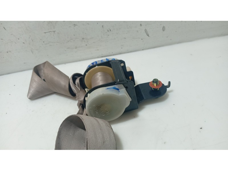 Recambio de cinturon seguridad trasero izquierdo para hyundai xg 3.0 xg referencia OEM IAM 8981039600  