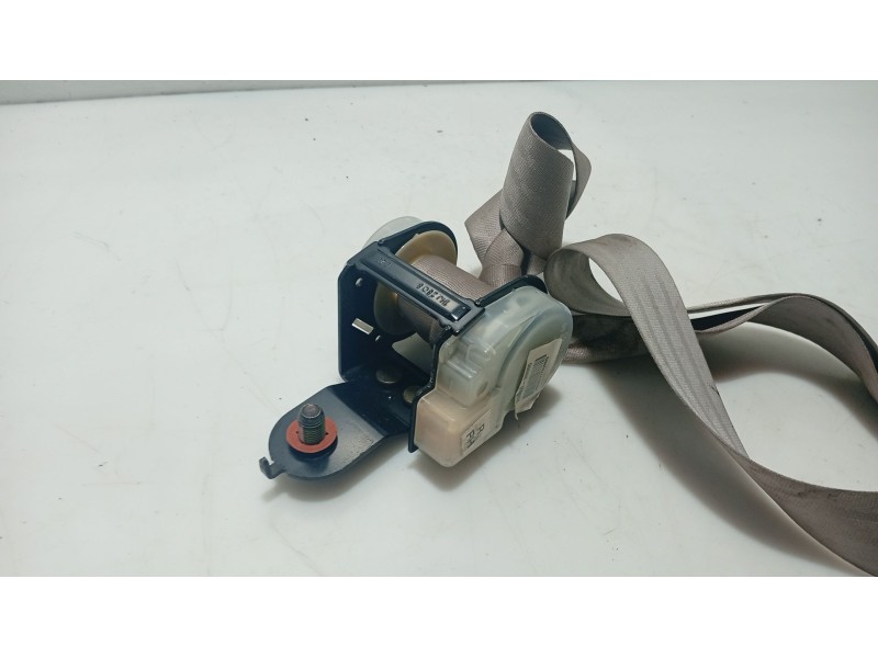 Recambio de cinturon seguridad trasero derecho para hyundai xg 3.0 xg referencia OEM IAM 8981039600  