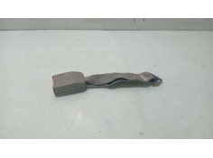 Recambio de anclaje cinturon trasero central para hyundai xg 3.0 xg referencia OEM IAM 8983039610ZQ  