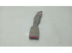 Recambio de anclaje cinturon trasero central para hyundai xg 3.0 xg referencia OEM IAM 8983039610ZQ   2