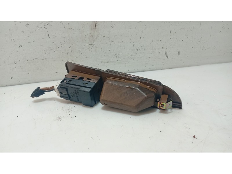 Recambio de mando elevalunas trasero izquierdo para hyundai xg 3.0 xg referencia OEM IAM 9358039XXX  