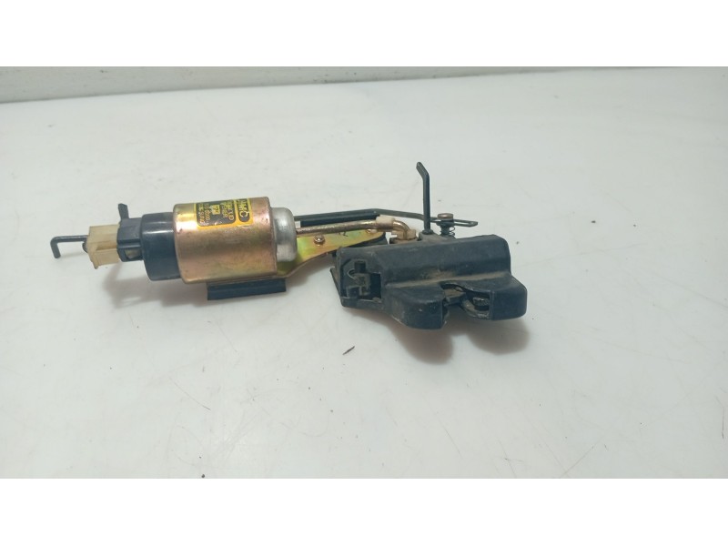 Recambio de cerradura maletero / porton para hyundai xg 3.0 xg referencia OEM IAM 1570B000  