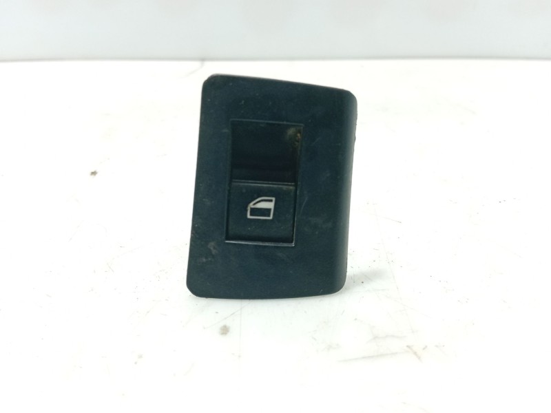 Recambio de mando elevalunas trasero izquierdo para bmw x5 (e53) 3.0 d referencia OEM IAM 61318385955  