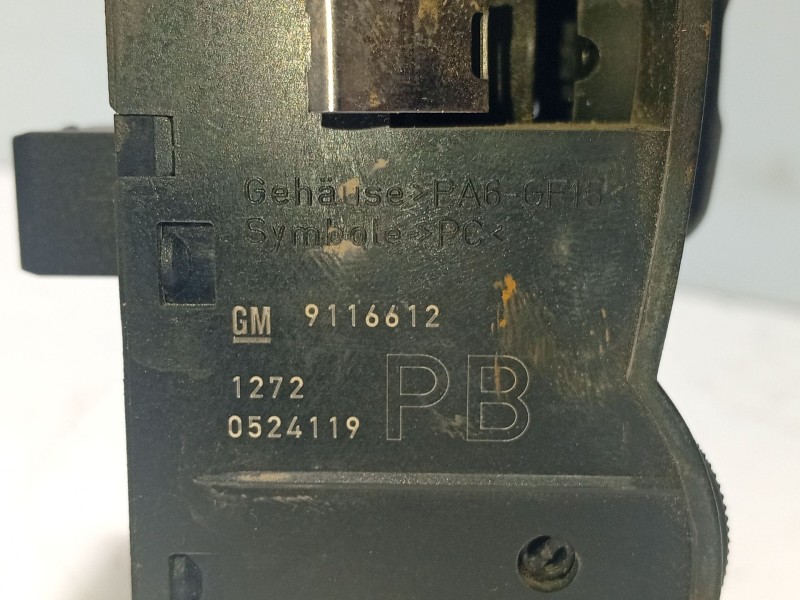 Recambio de mando luces para opel corsa c referencia OEM IAM 0524119  