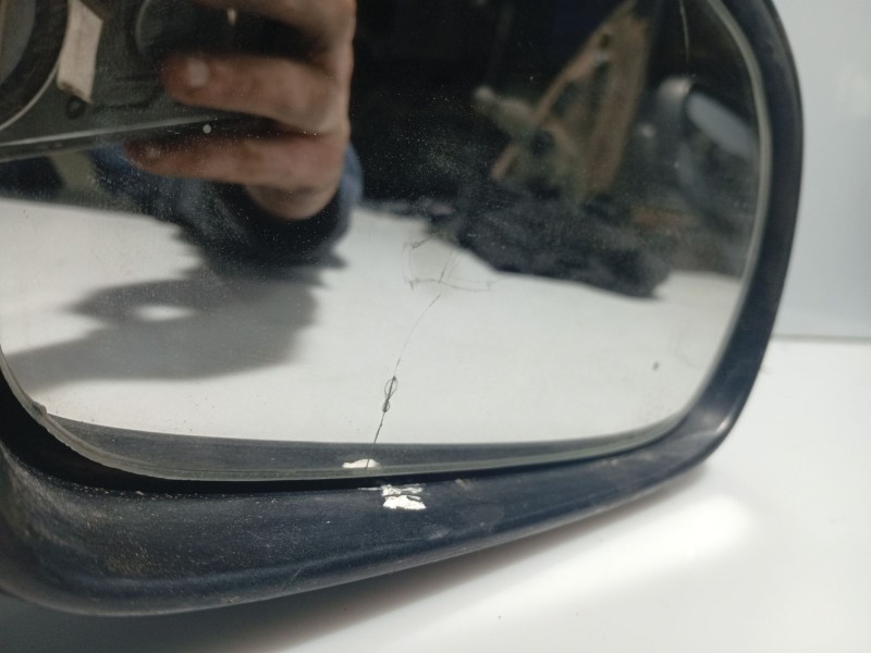 Recambio de retrovisor derecho para opel corsa c referencia OEM IAM 24420988  