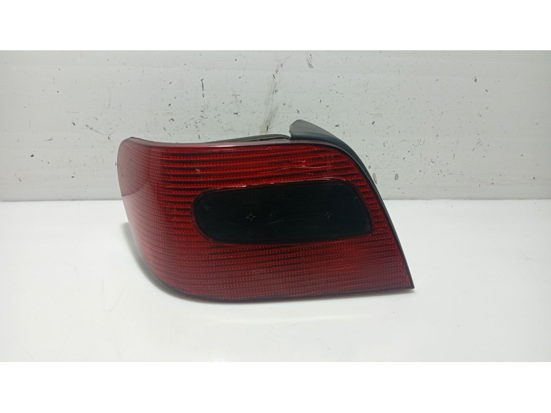 Recambio de piloto trasero izquierdo para citroën xsara (n1) 1.9 td referencia OEM IAM 1610728980  