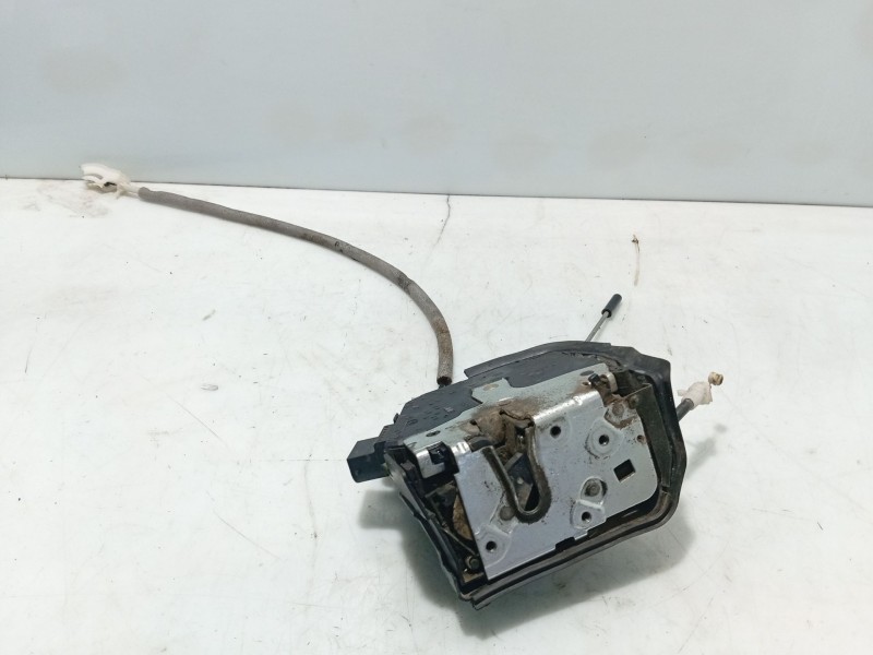 Recambio de cerradura puerta trasera derecha para bmw x5 (e53) 3.0 d referencia OEM IAM 51228402602  