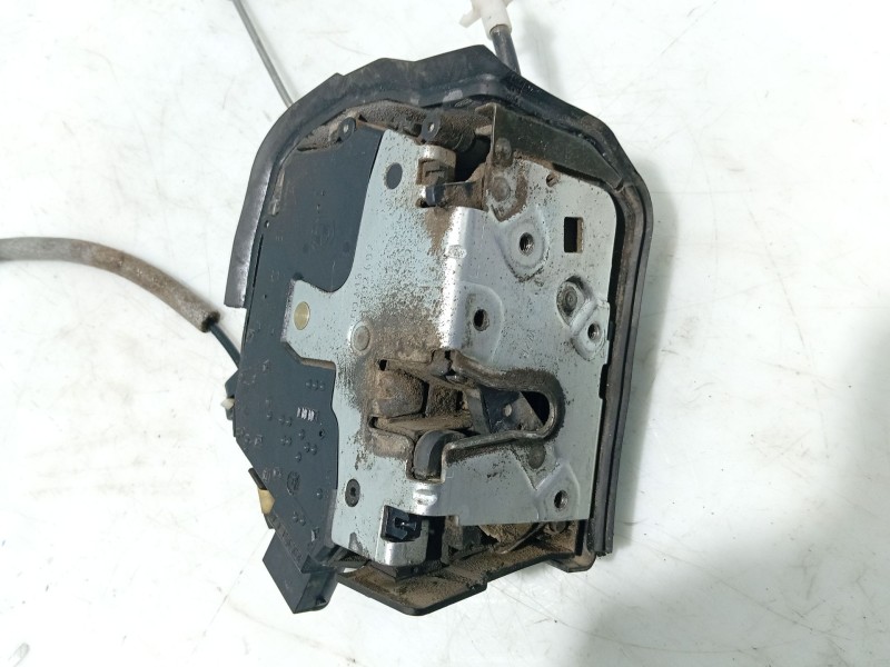 Recambio de cerradura puerta trasera derecha para bmw x5 (e53) 3.0 d referencia OEM IAM 51228402602  