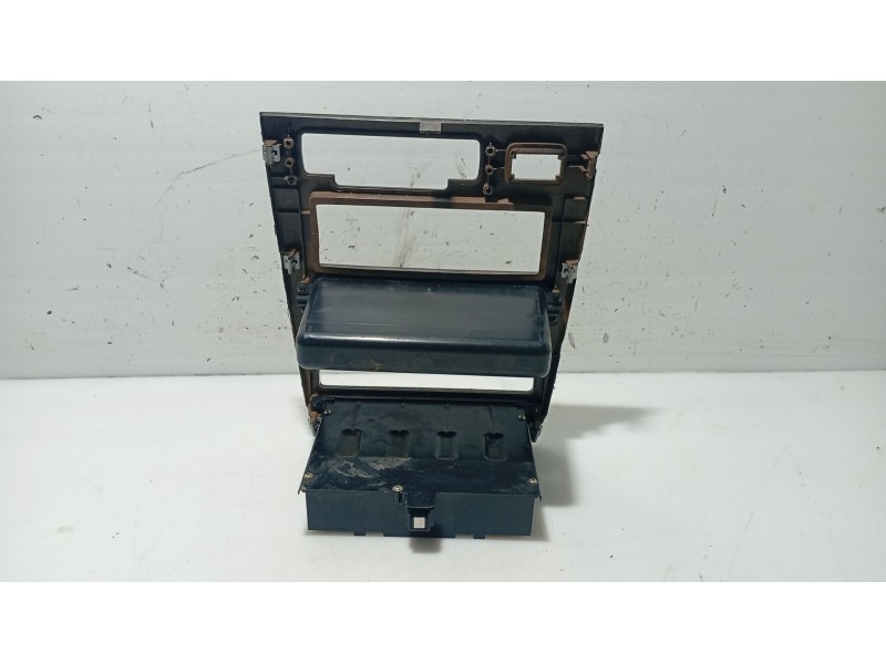 Recambio de moldura para hyundai xg 3.0 xg referencia OEM IAM   