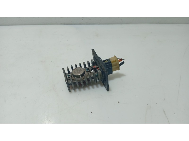 Recambio de resistencia calefaccion para hyundai xg 3.0 xg referencia OEM IAM 9523038500  