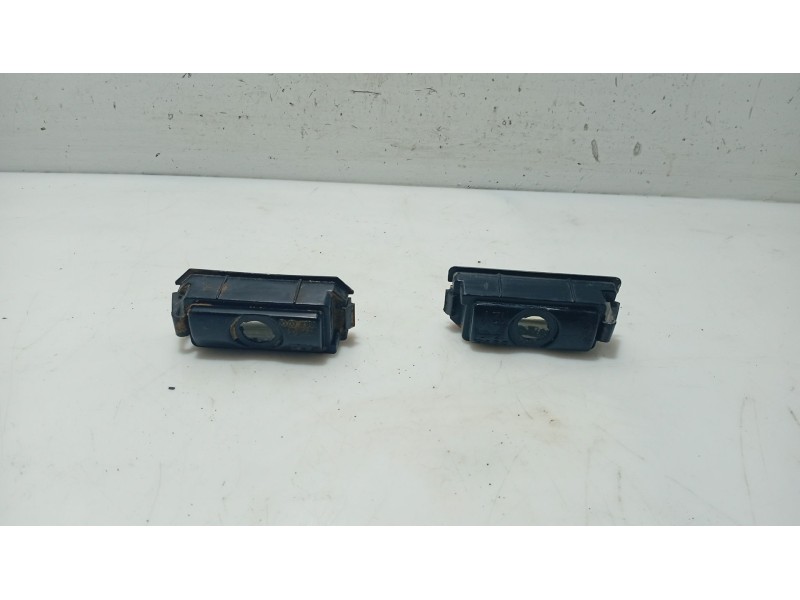 Recambio de piloto matricula para hyundai xg 3.0 xg referencia OEM IAM 0413950  