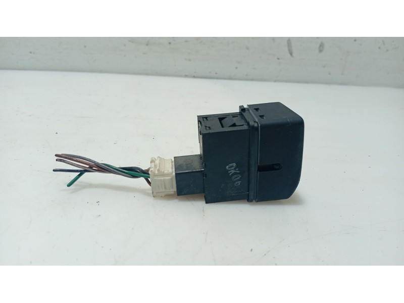 Recambio de interruptor para hyundai xg 3.0 xg referencia OEM IAM OK06  