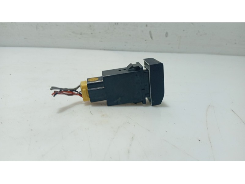 Recambio de interruptor para hyundai xg 3.0 xg referencia OEM IAM 9373039000  