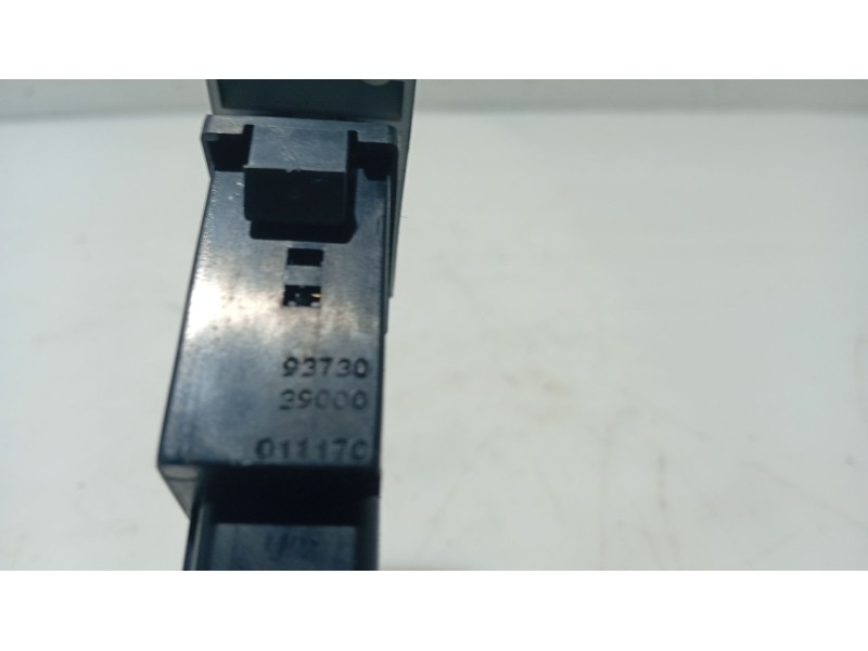 Recambio de interruptor para hyundai xg 3.0 xg referencia OEM IAM 9373039000  